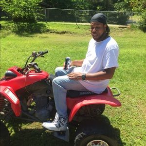 Meet your Posher, Quinton